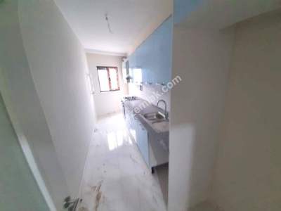 Küçükyalı Metro'da 3+1 Yeni Bina Ön Cephe 18