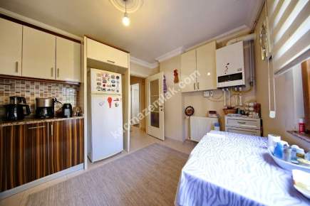 Küçükyalı'da Geniş Metrekareli Katta Ön 3+1 9