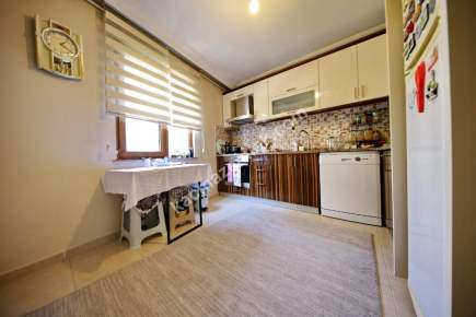 Küçükyalı'da Geniş Metrekareli Katta Ön 3+1 8