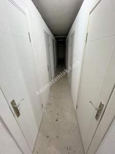 Küçükyalı Marmaray'a Yakın Bahçe Teraslı 100M² 2+1! 37