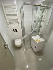 Küçükyalıda Merkezi Bir Konumda Sıfır 2+1 Arakat 18