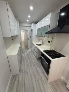 Küçükyalı Marmaray'a Yakın İçi Lüks Yapılı 3+1 1