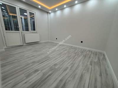 Küçükyalı Marmaray'a Yakın İçi Lüks Yapılı 3+1 13