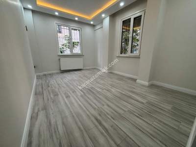 Küçükyalı Marmaray'a Yakın İçi Lüks Yapılı 3+1 14