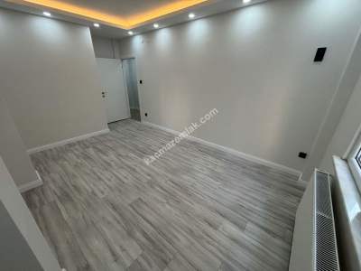 Küçükyalı Marmaray'a Yakın İçi Lüks Yapılı 3+1 23