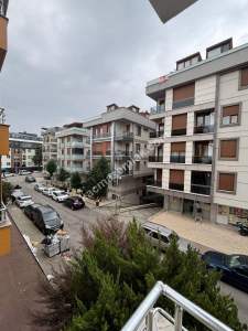 Küçükyalıda Metroya Yakın 10 Yıllık Binada Balkonlu 2+1 22
