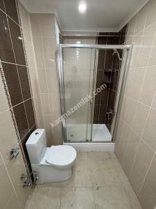 Küçükyalıda Metroya Yakın 10 Yıllık Binada Balkonlu 2+1 16