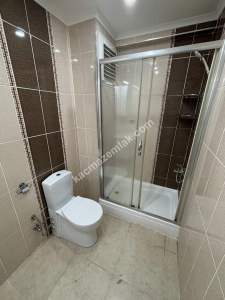 Küçükyalıda Metroya Yakın 10 Yıllık Binada Balkonlu 2+1 19