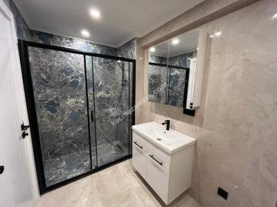 Küçükyalı'da Harika Konumda 2.Kat 125M² Ferah 3+1 25