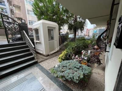 Küçükyalı'da Harika Konumda 2.Kat 125M² Ferah 3+1 35