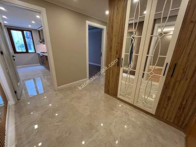 Küçükyalı'da Harika Konumda 2.Kat 125M² Ferah 3+1 30