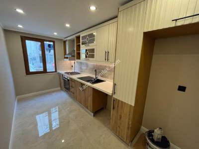 Küçükyalı'da Harika Konumda 2.Kat 125M² Ferah 3+1 4