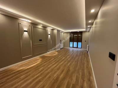 Küçükyalı'da Harika Konumda 2.Kat 125M² Ferah 3+1 8