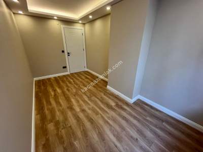 Küçükyalı'da Harika Konumda 2.Kat 125M² Ferah 3+1 12