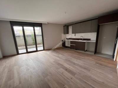 Kaçmaz'dan K.yalı Da Sıfır E'5 Metroya Yakın 1+1 Dair 2