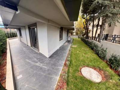 Kaçmaz'dan K.yalı Da Sıfır E'5 Metroya Yakın 1+1 Dair 24