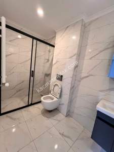 Küçükyalı'da Sıfır Binada Köşe Konumda Ön Cepheli 1+1 14