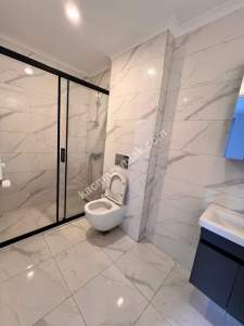 Küçükyalı'da Sıfır Binada Köşe Konumda Ön Cepheli 1+1 15