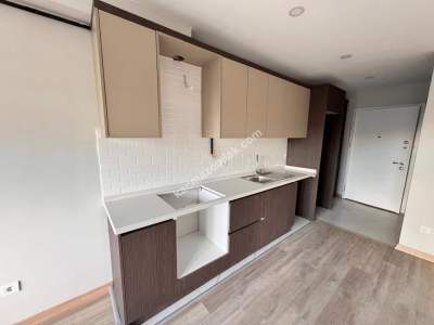 K.yalı Da Sıfır E'5 Metroya Yakın Ön Köşe 2+1 Daire 2