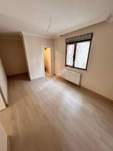 Küçükyalı'da Marmaraya Yakın Ebeveyn B. Katta Ön 3+1 16