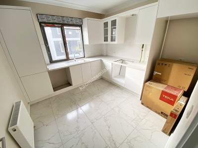 K.yalı Sıfır Ön Köşe Bina 2.Kat 110 M2 Ebeveynli 3+1 30