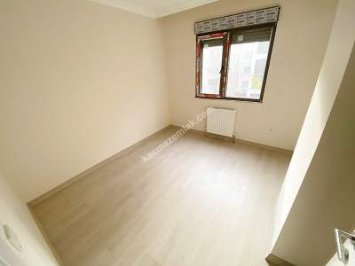 K.yalı Sıfır Ön Köşe Bina 2.Kat 110 M2 Ebeveynli 3+1 12