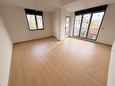 K.yalı Da Sıfır 3.Kat Ön Köşe 95 M2 3+1 Daire 1