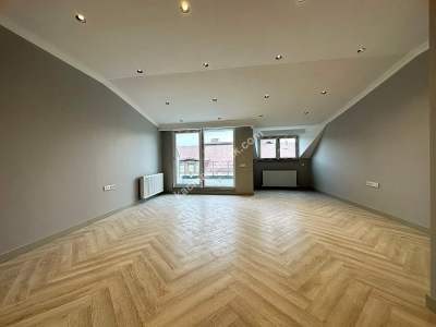 Çamlık Sahilde 140 M2 Sıfır 3+1 Dubleks Daire 3