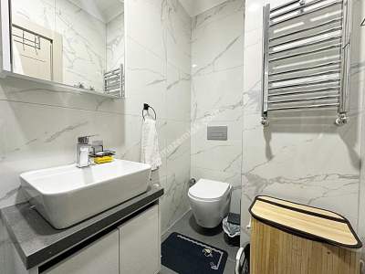 K.yalı Da Cadde Yakın 1 Yıllık 1.Kat Lüks 2+1 Daire 22