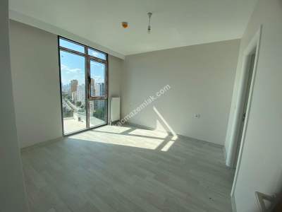 Pendik Siltaş Marina' Da Satılık Deniz Manza 20