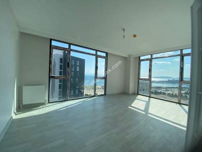 Pendik Siltaş Marina' Da Satılık Deniz Manza 1