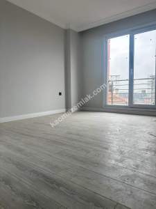 Kaçmaz'dan Dolayoba Ana Caddede Full Yapılı Sıfır 3+1 13