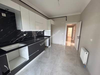 Safa Mah. 3+1 120 M2 2.Kat K.otopark Sıfır Daire 11