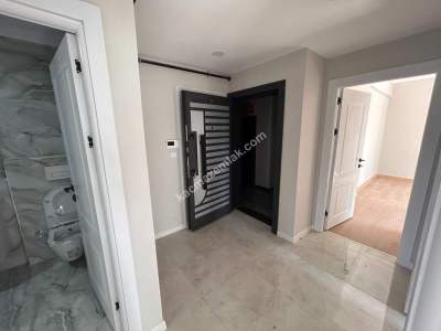 Safa Mah. 3+1 120 M2 2.Kat K.otopark Sıfır Daire 32