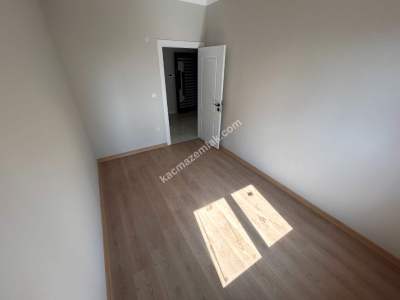 Safa Mah. 3+1 120 M2 2.Kat K.otopark Sıfır Daire 16