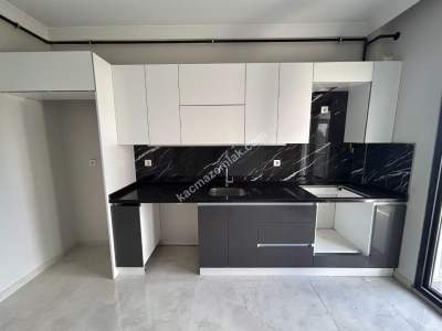 Safa Mah. 3+1 120 M2 3.Kat K.otopark Sıfır Daire 9