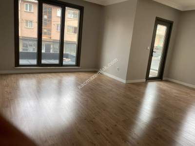 Sultanbeyli Battalgazi'de Ebeveyn Banyolu 2+1 Satılık 5