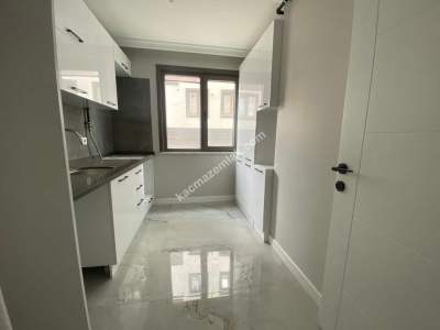 Sultanbeyli Battalgazi'de Ebeveyn Banyolu 2+1 Satılık 8