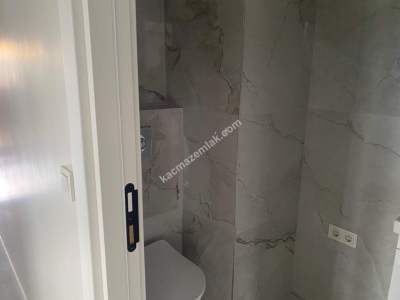 Sultanbeyli Battalgazi'de Ebeveyn Banyolu 2+1 Satılık 23