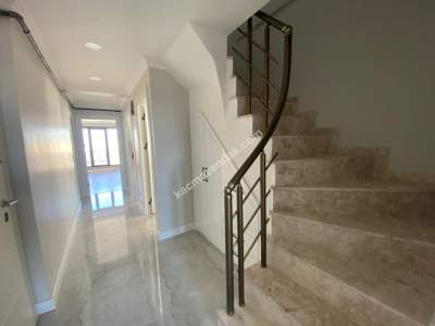 Sultanbeyli Battalgazide Sıfır 4+1 Dubleks 4 Banyolu 15