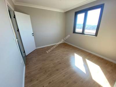 Sultanbeyli Battalgazi'de 4.Kat 2+1 Satılık Sıfır Dair 24