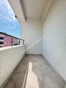 Sultanbeyli Fatih Mh. İki Mutfaklı 4+1 Teraslı Dubleks 8