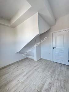 Sultanbeyli Fatih Mh. İki Mutfaklı 4+1 Teraslı Dubleks 13