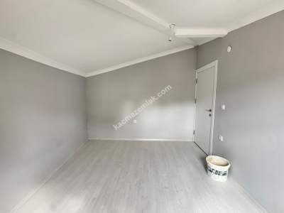 Sultanbeyli Fatih Mh. Çift Mutfaklı 4+1 Dubleks Teraslı 15