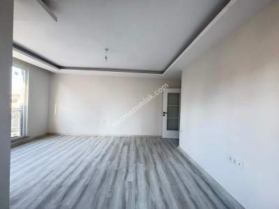 Sultanbeyli Necipfazıl Mh. 1.Kat Sıfır 2+1 Satılık Dair 11