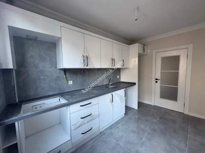 Sultanbeyli Necipfazıl Mh. 1.Kat Sıfır 2+1 Satılık Dair 1