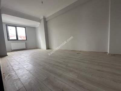 Sultanbeyli Yavuzselim Mah. 2+1 Satılık Lüks Daire 11