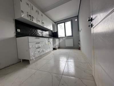 Sultanbeyli Yavuzselim Mah. 2+1 Satılık Lüks Daire 8