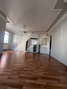 Taşpınar Sokak İçerisinde 180 M2 4+1 Dubleks Daire 12