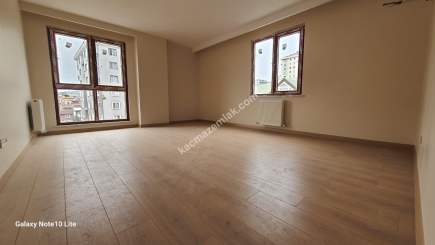 Kaçmaz Emlak Ümraniye’den Ümraniye Esenevler Mahallesin 11